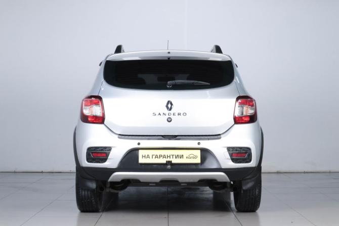 Renault Sandero II с пробегом 2018 года, цена 1 089 000 рублей, 91202 км, хэтчбек, Автокод Объявления