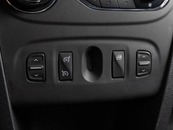 Renault Sandero II с пробегом 2017 года, цена 1 050 000 рублей, 124495 км, хэтчбек, Автокод Объявления