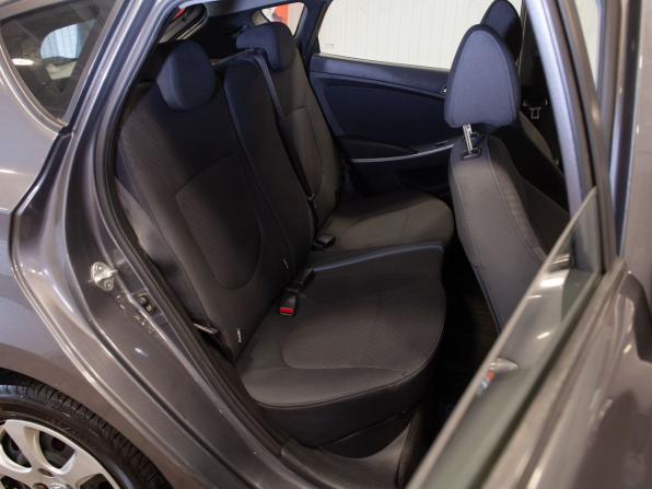 Hyundai Solaris I с пробегом 2012 года, цена 940 000 рублей, 98109 км, хэтчбек, Автокод Объявления