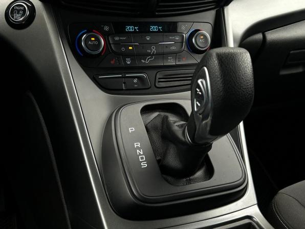 Ford Kuga II Рестайлинг с пробегом 2019 года, цена 1 598 600 рублей, 173304 км, внедорожник, Автокод Объявления
