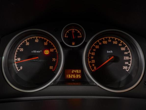 Opel Astra H Рестайлинг с пробегом 2013 года, цена 699 000 рублей, 132635 км, седан, Автокод Объявления