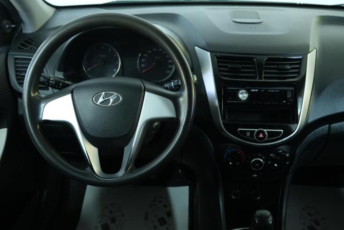 Hyundai Solaris I с пробегом 2013 года, цена 789 000 рублей, 200500 км, хэтчбек, Автокод Объявления