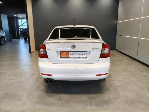 Skoda Octavia II (A5) Рестайлинг с пробегом 2012 года, цена 1 050 000 рублей, 222000 км, лифтбек, Автокод Объявления