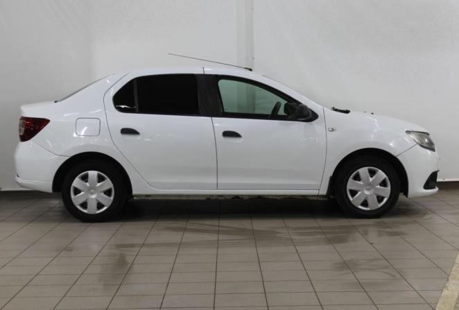Renault Logan II с пробегом 2016 года, цена 520 000 рублей, 371984 км, седан, Автокод Объявления