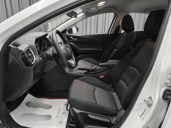 Mazda 3 III (BM) с пробегом 2013 года, цена 1 275 000 рублей, 64000 км, седан, Автокод Объявления