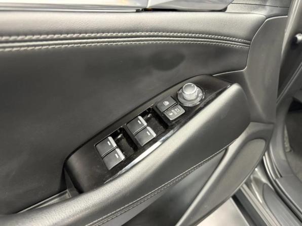 Mazda 6 III (GJ) Рестайлинг 2 с пробегом 2021 года, цена 3 250 000 рублей, 80581 км, седан, Автокод Объявления