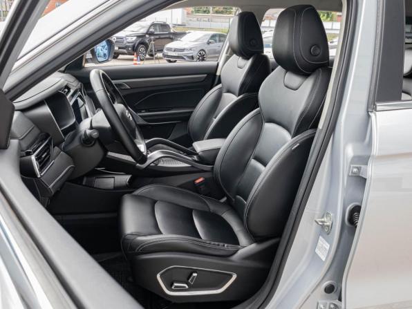 Geely Atlas Pro с пробегом 2023 года, цена 1 970 000 рублей, 54338 км, внедорожник, Автокод Объявления