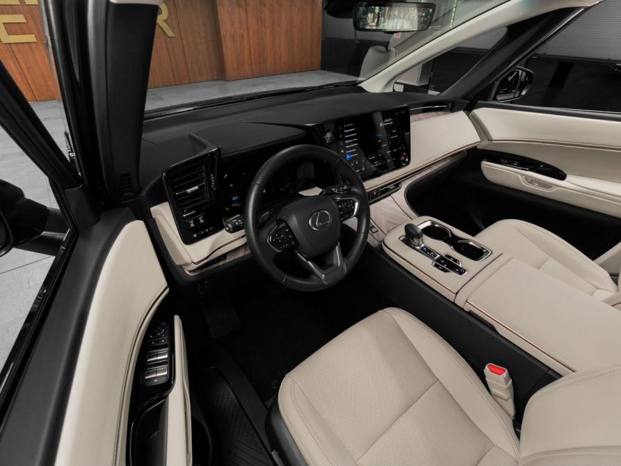 Lexus LM II Москва  - изображение 13