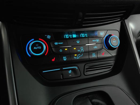 Ford Kuga II Рестайлинг с пробегом 2017 года, цена 1 649 000 рублей, 115558 км, внедорожник, Автокод Объявления