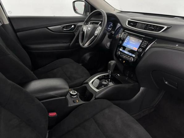 Nissan X-Trail III с пробегом 2017 года, цена 1 670 000 рублей, 212680 км, внедорожник, Автокод Объявления