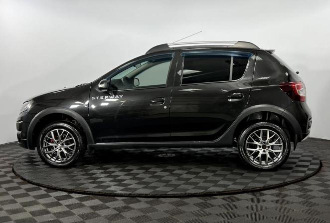 Renault Sandero II с пробегом 2015 года, цена 725 000 рублей, 211237 км, хэтчбек, Автокод Объявления