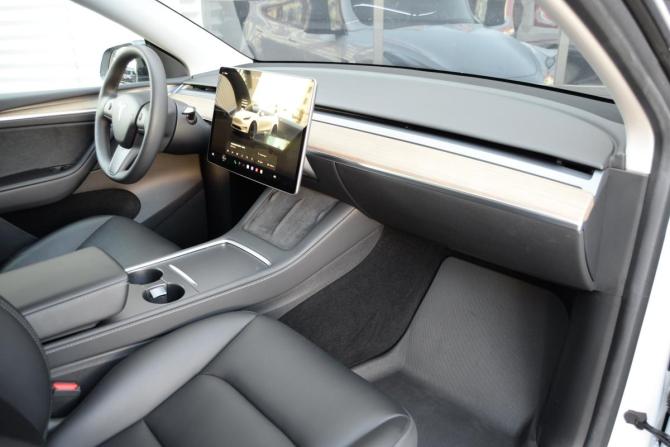 Tesla Model Y I с пробегом 2022 года, цена 3 595 000 рублей, 84750 км, внедорожник, Автокод Объявления