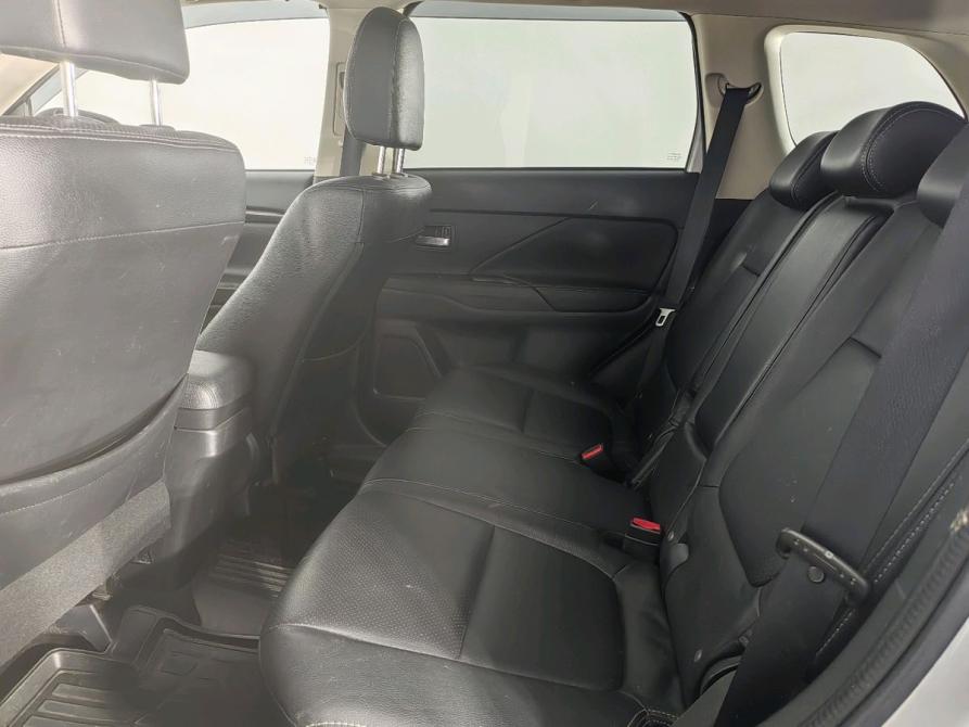 Mitsubishi Outlander III Рестайлинг 2 Санкт-Петербург  - изображение 19