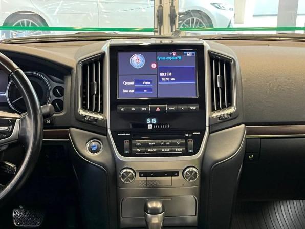 Toyota Land Cruiser 200 Series Рестайлинг 2 с пробегом 2019 года, цена 7 980 000 рублей, 57226 км, внедорожник, Автокод Объявления