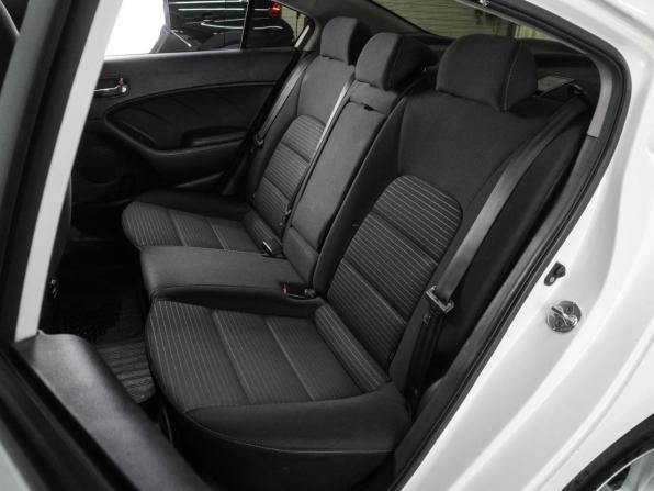 Kia Cerato III с пробегом 2015 года, цена 999 000 рублей, 224423 км, седан, Автокод Объявления