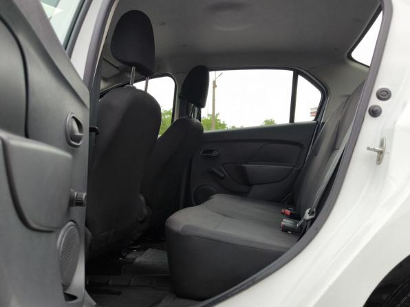 Renault Logan II Рестайлинг с пробегом 2021 года, цена 1 035 000 рублей, 56812 км, седан, Автокод Объявления