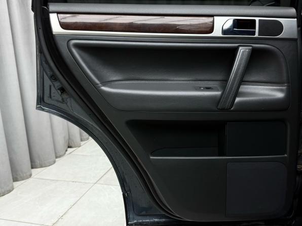 Volkswagen Touareg I Рестайлинг с пробегом 2007 года, цена 1 299 000 рублей, 310985 км, внедорожник, Автокод Объявления