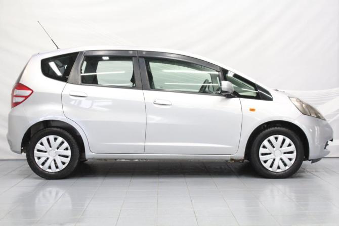 Honda Fit II с пробегом 2010 года, цена 589 000 рублей, 228000 км, хэтчбек, Автокод Объявления