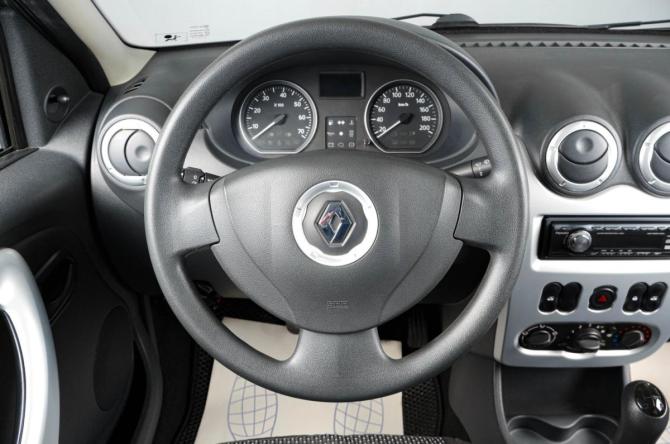Renault Logan I Рестайлинг с пробегом 2013 года, цена 749 000 рублей, 66412 км, седан, Автокод Объявления