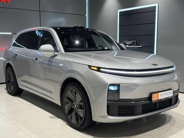 Li Auto (Lixiang) L7 I Рестайлинг с пробегом 2024 года, цена 7 240 000 рублей, 31000 км, внедорожник, Автокод Объявления
