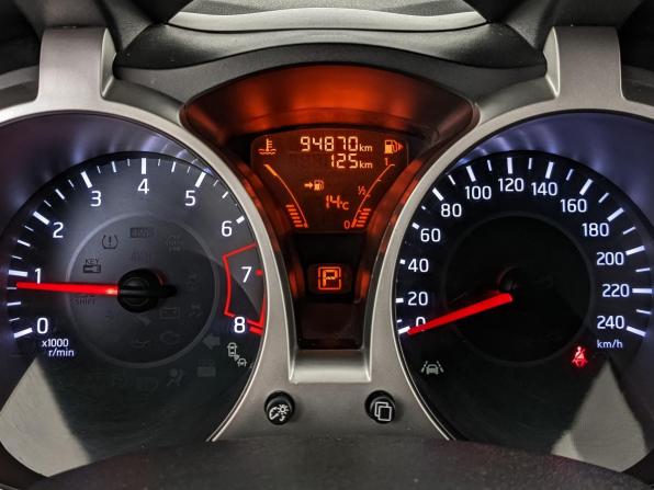 Nissan Juke I Рестайлинг с пробегом 2015 года, цена 1 325 000 рублей, 94719 км, внедорожник, Автокод Объявления
