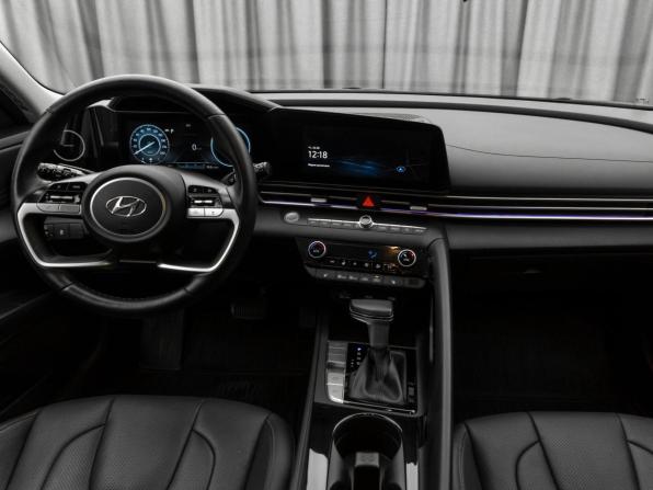 Hyundai Elantra VII (CN7) с пробегом 2021 года, цена 2 440 000 рублей, 59469 км, седан, Автокод Объявления