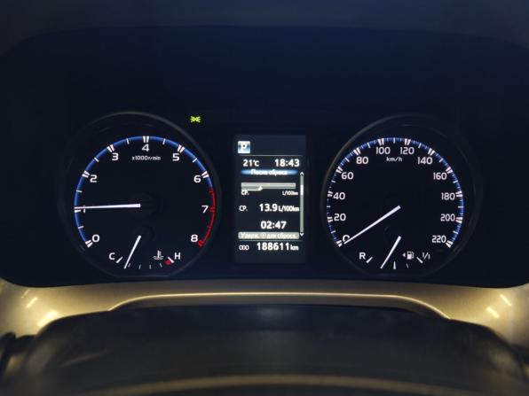 Toyota RAV4 IV (XA40) Рестайлинг с пробегом 2017 года, цена 2 340 000 рублей, 188000 км, внедорожник, Автокод Объявления