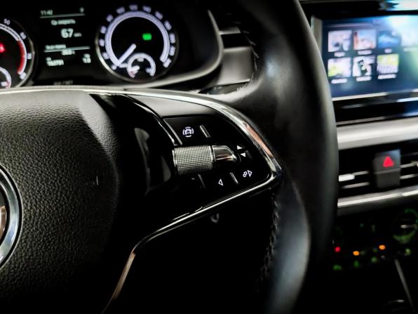 Skoda Rapid II с пробегом 2021 года, цена 1 250 000 рублей, 162731 км, лифтбек, Автокод Объявления