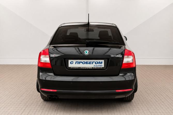Skoda Octavia II (A5) Рестайлинг с пробегом 2012 года, цена 820 000 рублей, 239506 км, лифтбек, Автокод Объявления
