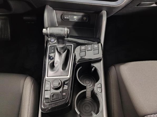 Kia Sportage V с пробегом 2022 года, цена 3 375 000 рублей, 56401 км, внедорожник, Автокод Объявления