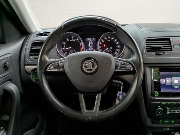 Skoda Yeti I Рестайлинг с пробегом 2016 года, цена 1 685 000 рублей, 56615 км, внедорожник, Автокод Объявления