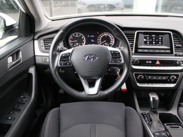 Hyundai Sonata VII (LF) Рестайлинг с пробегом 2019 года, цена 1 780 000 рублей, 110769 км, седан, Автокод Объявления