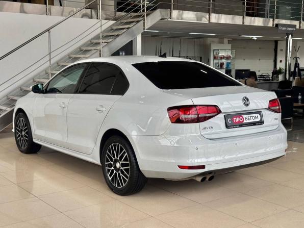 Volkswagen Jetta VI Рестайлинг с пробегом 2017 года, цена 1 549 900 рублей, 90000 км, седан, Автокод Объявления