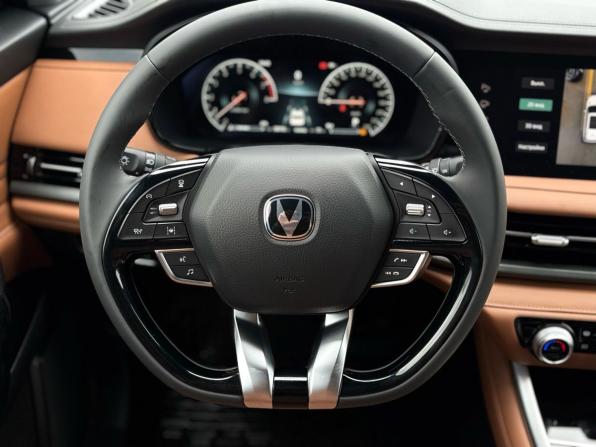Changan CS95 I Рестайлинг 2 с пробегом 2023 года, цена 2 920 000 рублей, 58777 км, внедорожник, Автокод Объявления