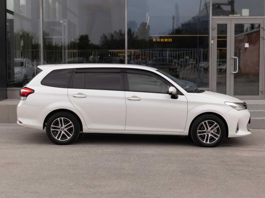 Toyota Corolla XI (E160 E170) Рестайлинг 2 Новосибирск  - изображение 4