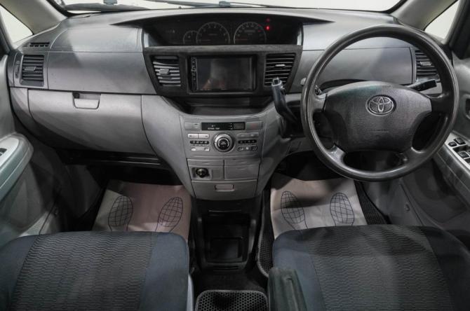 Toyota Voxy I (R60) с пробегом 2006 года, цена 949 000 рублей, 282000 км, компактвэн, Автокод Объявления
