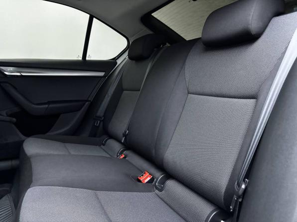 Skoda Octavia III (A7) с пробегом 2016 года, цена 1 399 000 рублей, 123085 км, лифтбек, Автокод Объявления