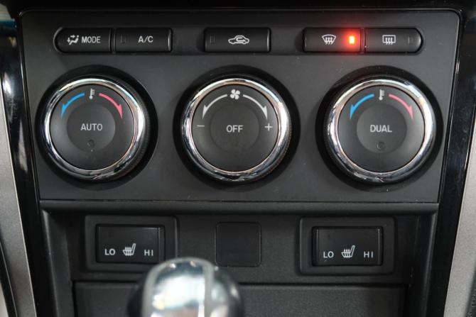 Mazda 6 II (GH) Рестайлинг с пробегом 2011 года, цена 899 000 рублей, 240000 км, седан, Автокод Объявления