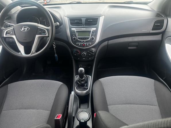 Hyundai Solaris I с пробегом 2012 года, цена 649 900 рублей, 185502 км, хэтчбек, Автокод Объявления