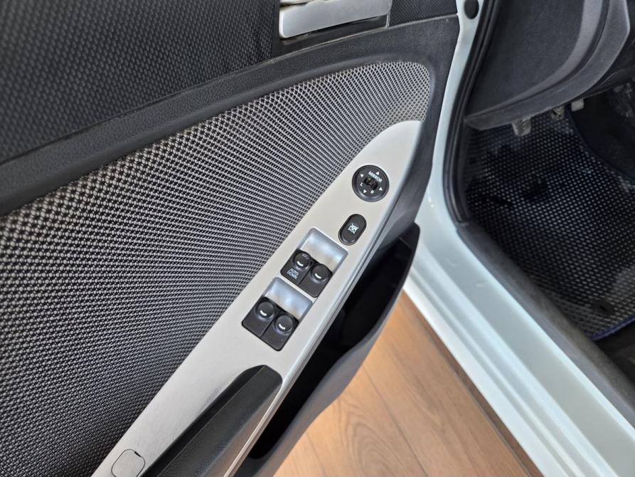 Hyundai Solaris I Саратов  - изображение 21
