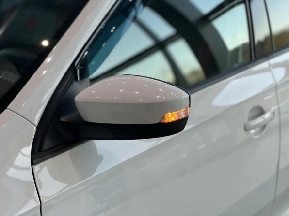 Skoda Rapid I Рестайлинг с пробегом 2018 года, цена 1 395 000 рублей, 56522 км, лифтбек, Автокод Объявления