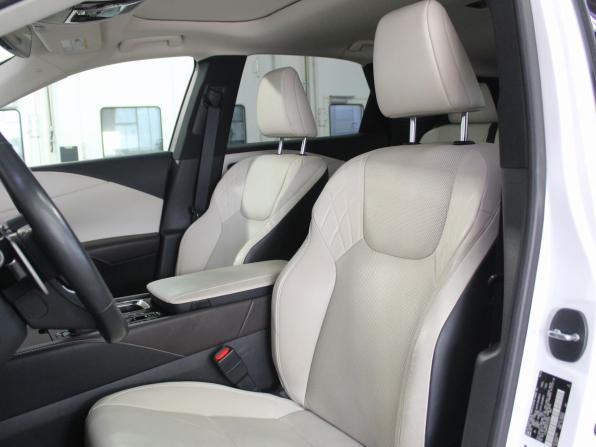 Lexus RX V с пробегом 2023 года, цена 8 340 000 рублей, 49000 км, внедорожник, Автокод Объявления