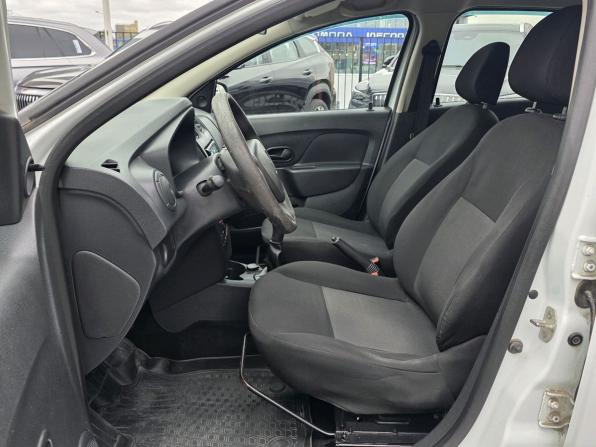 Renault Sandero II с пробегом 2017 года, цена 609 000 рублей, 157349 км, хэтчбек, Автокод Объявления