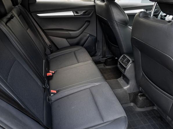 Skoda Karoq I с пробегом 2021 года, цена 2 329 000 рублей, 130524 км, внедорожник, Автокод Объявления