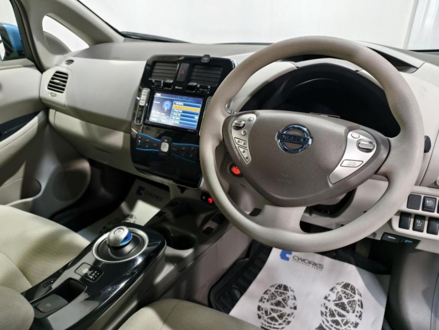 Nissan Leaf I (ZE0/AZE0) Курск  - изображение 5