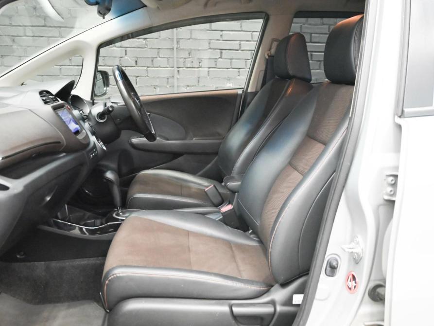 Honda Fit Shuttle I Екатеринбург  - изображение 17