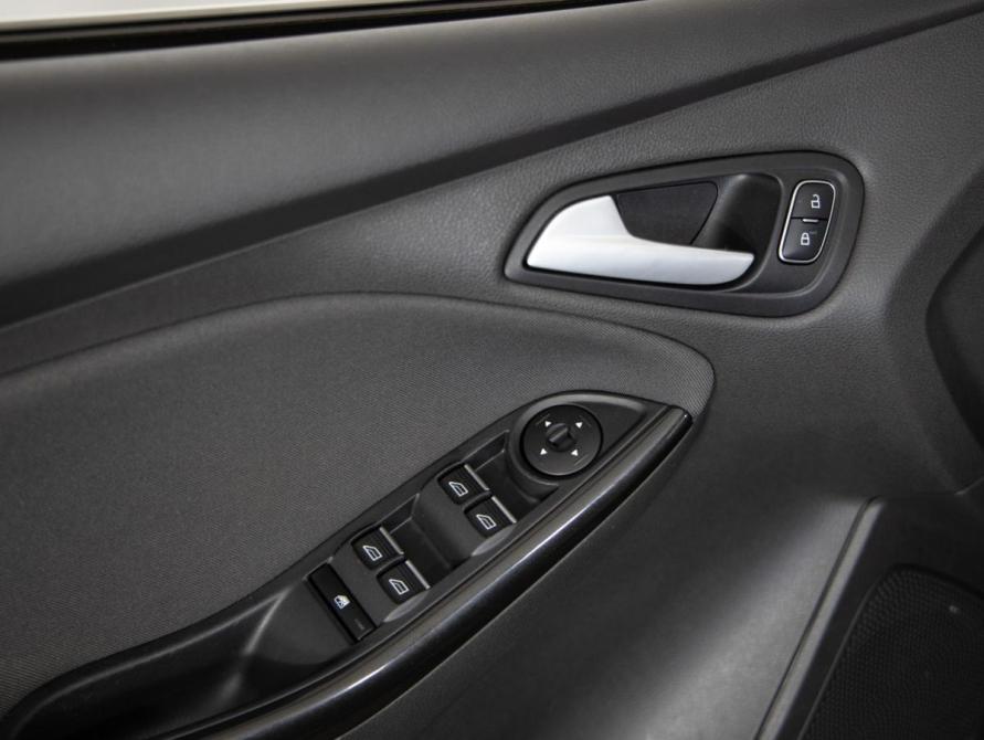 Ford Focus III Рестайлинг Санкт-Петербург  - изображение 20