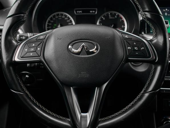 Infiniti Q30 с пробегом 2017 года, цена 2 345 000 рублей, 78763 км, хэтчбек, Автокод Объявления