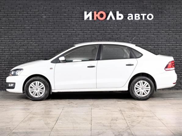 Volkswagen Polo V Рестайлинг с пробегом 2018 года, цена 970 000 рублей, 103848 км, седан, Автокод Объявления