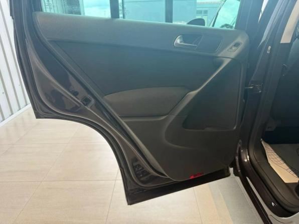 Volkswagen Tiguan I Рестайлинг с пробегом 2015 года, цена 1 499 000 рублей, 209000 км, внедорожник, Автокод Объявления